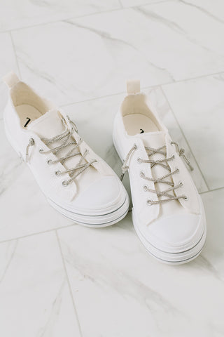 Aman Lace Up Sneakers | White