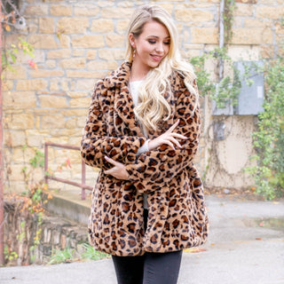 how to style a white ruffle sweater & leopard print coat for a thanksgiving outfit
