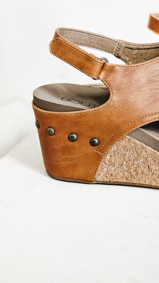 Carley Smooth Wedge Sandals | Cognac