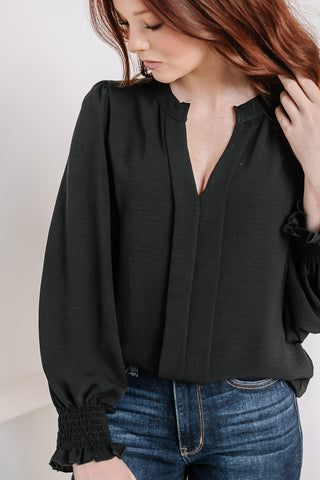 A Simple Queen Balloon Sleeve Top | Black