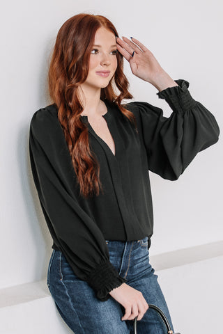 A Simple Queen Balloon Sleeve Top | Black