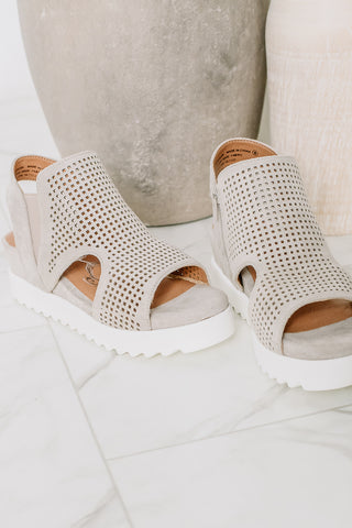 Amy Platform Sandals | Grey