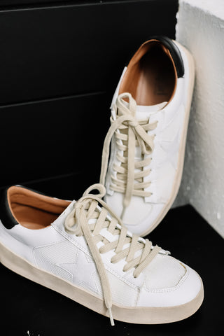 Another Round Star Sneakers | White