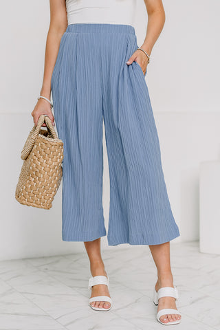 Bamboo Textured Woven Pleated Capri Pants | Lotus Blue