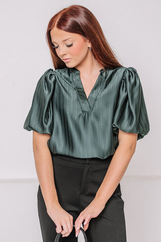 Bella V-neck Puff Sleeve Top | Hunter Green