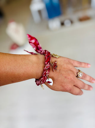 Arkansas Razorbacks Bandana Charm Bracelet