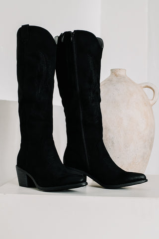 Wide-Calf Suede Boots | Black