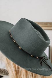 Broadway Girl Belted Hat | Colors
