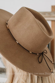 Broadway Girl Belted Hat | Colors